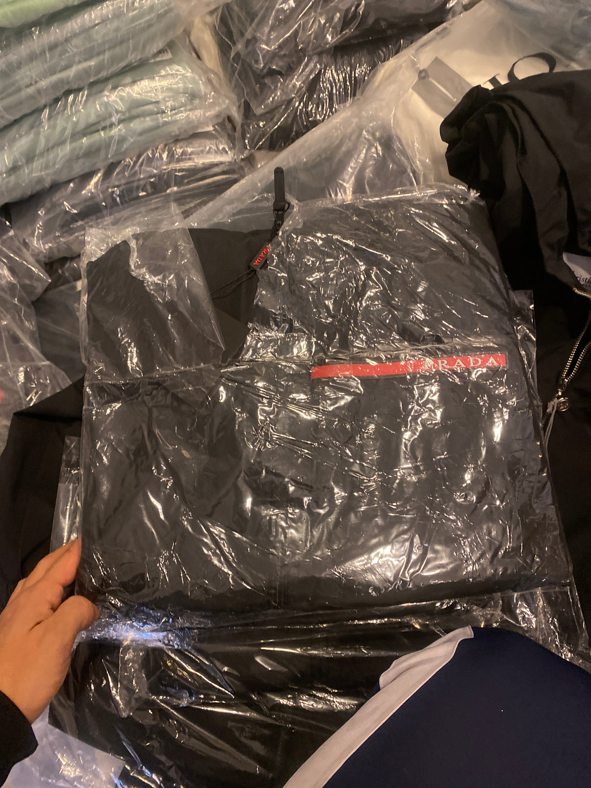 PRADA SEIZOENSJAS 0001