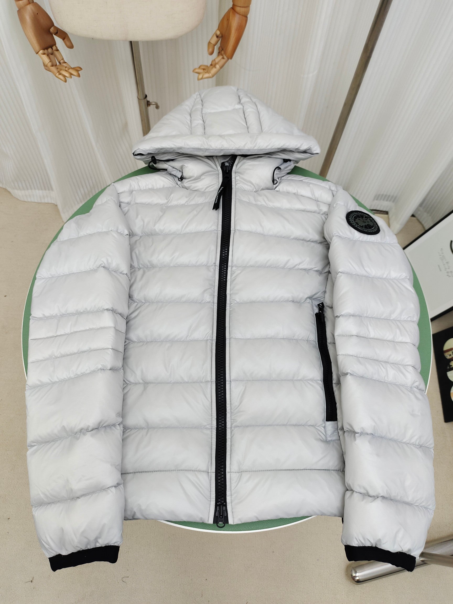 CANADA GOOSE CROFTON WINTERJACKET 0058 WHITE WITH BLACK LOGO
