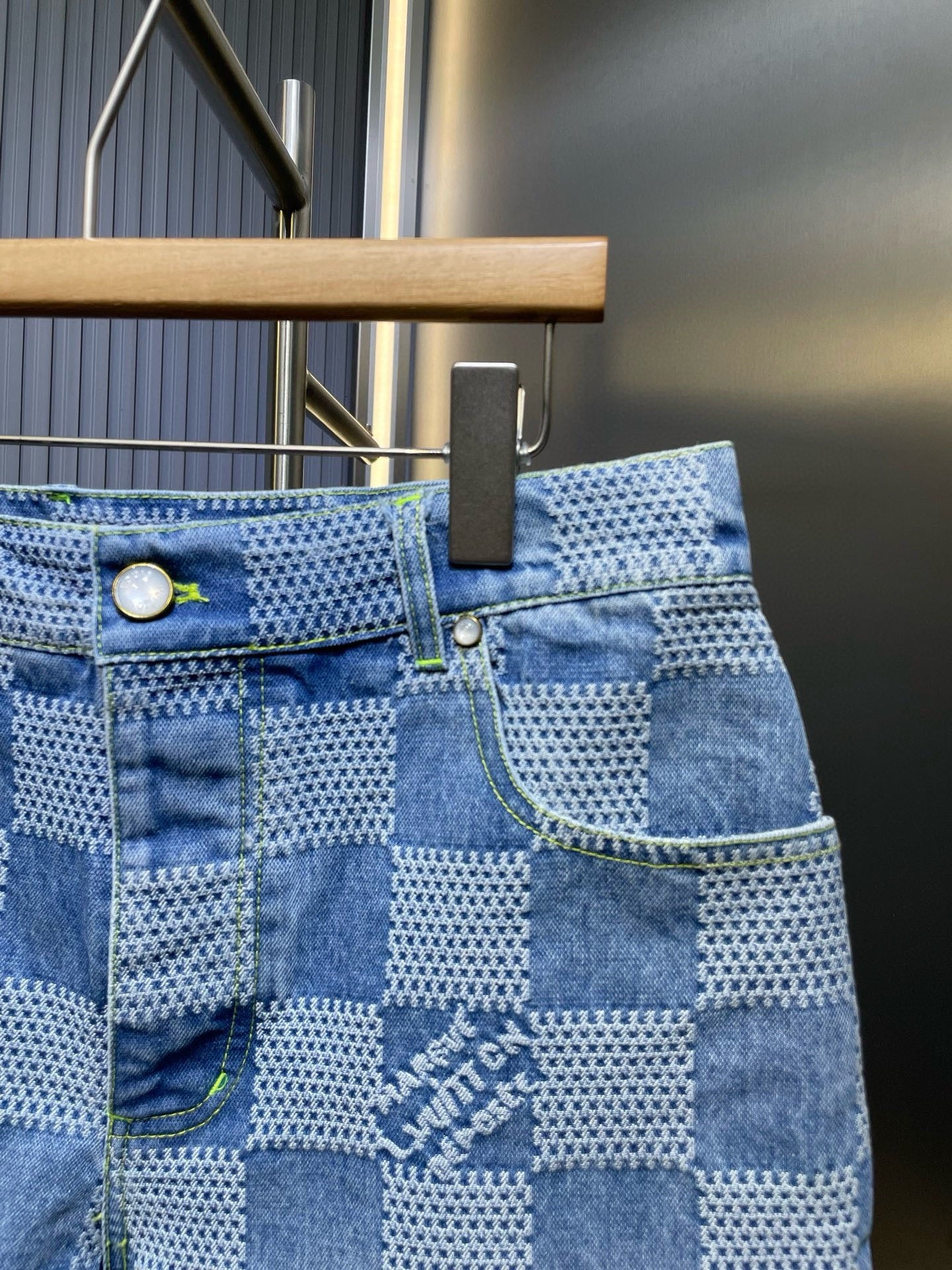LV SHORT JEANS 0012