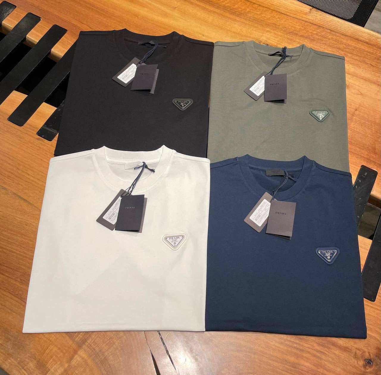 PRADA T-SHIRT 0256