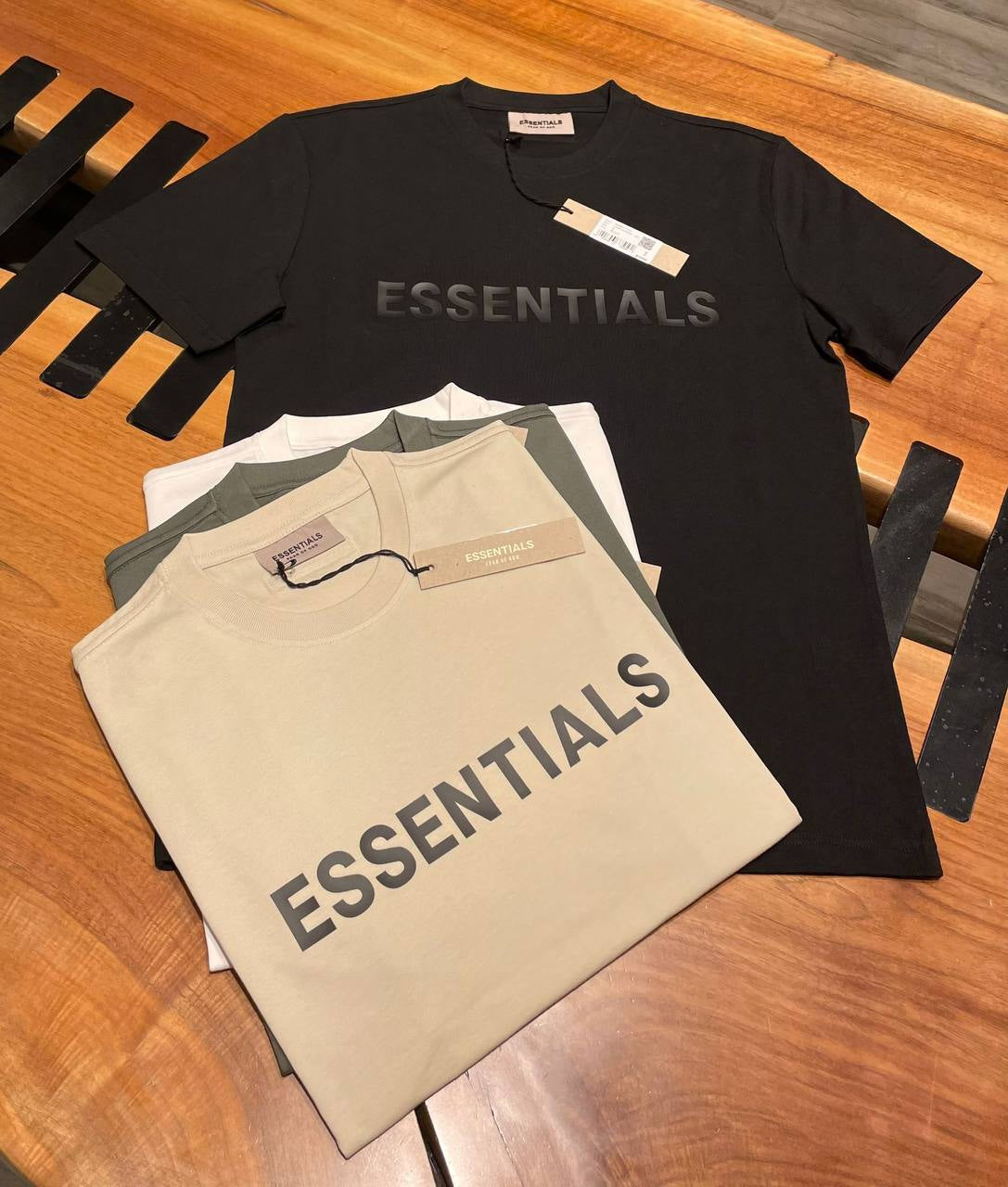 ESSENTIALS T-SHIRT 0135