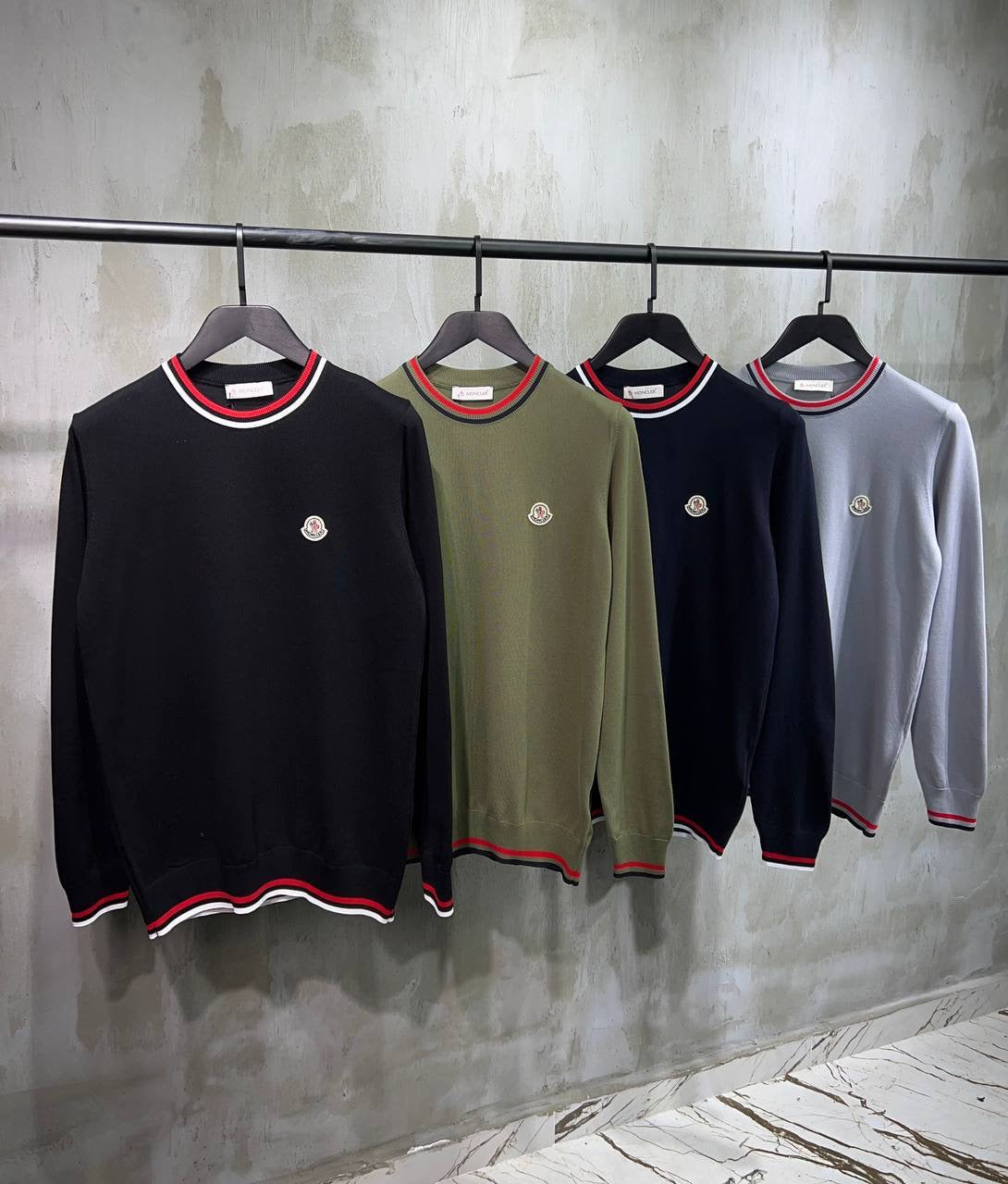 MNCLR SWEATER 0130 KNITTED