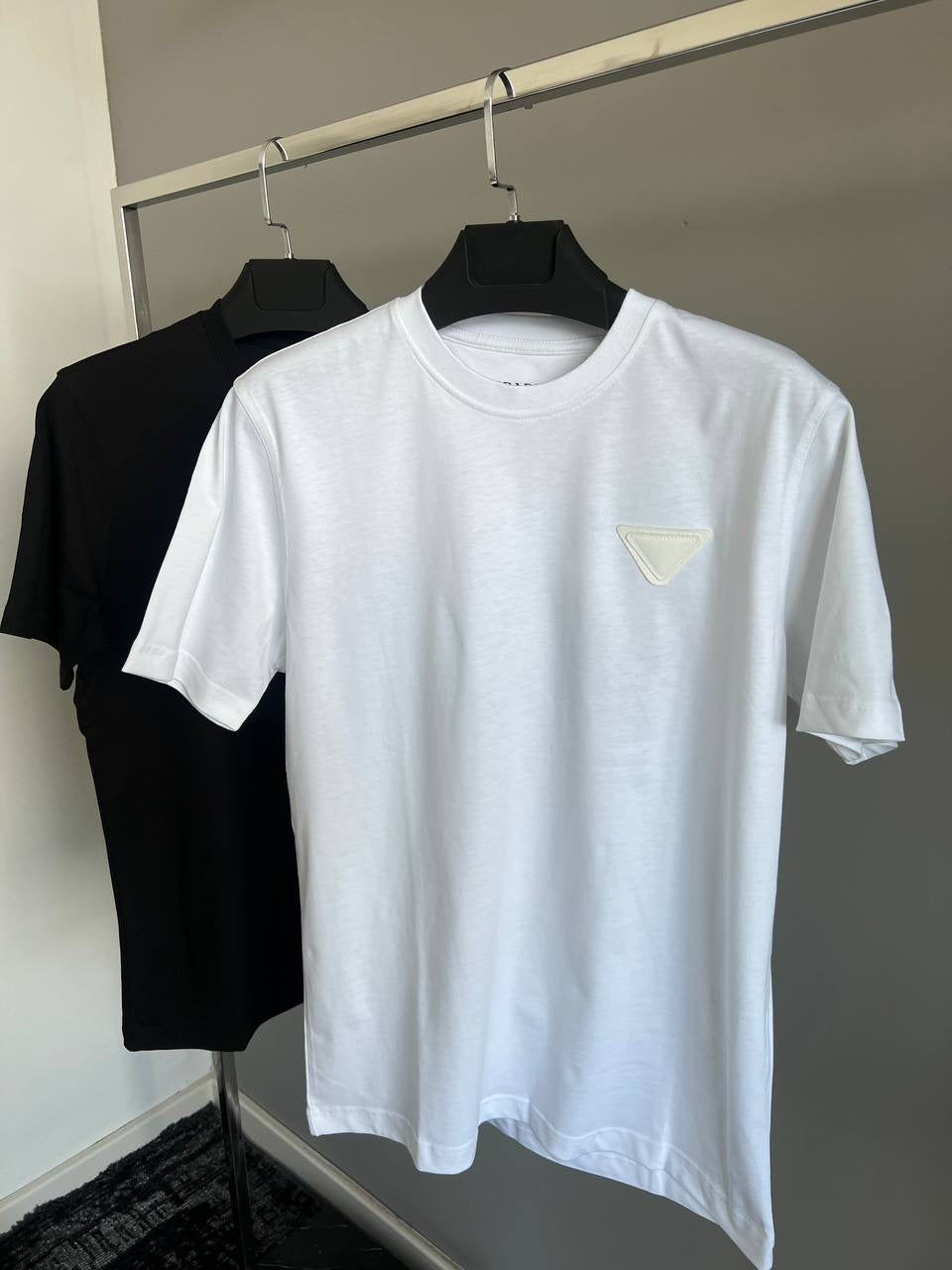 PRADA T-SHIRT 0567