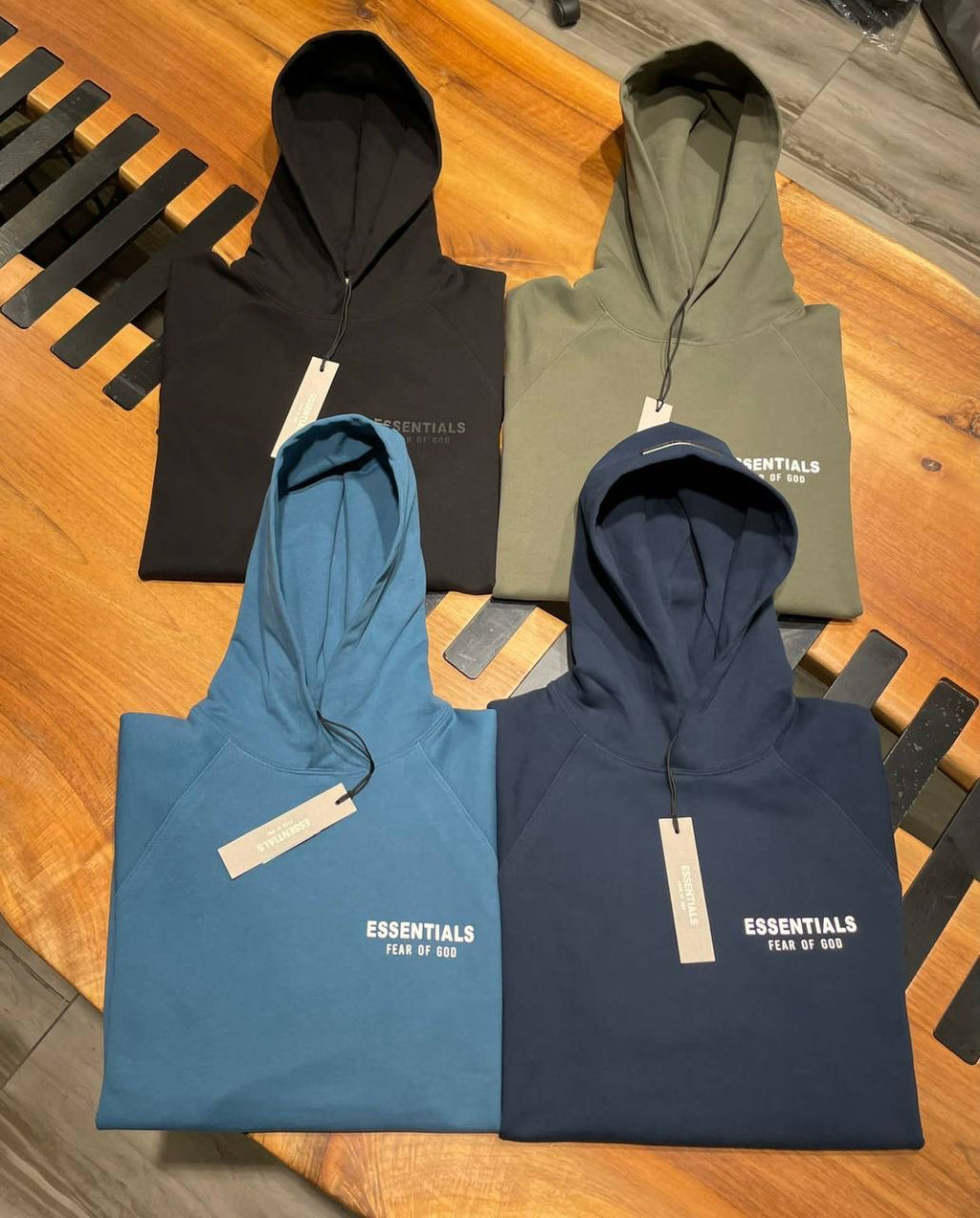 ESSENTIALS HOODIE 0067