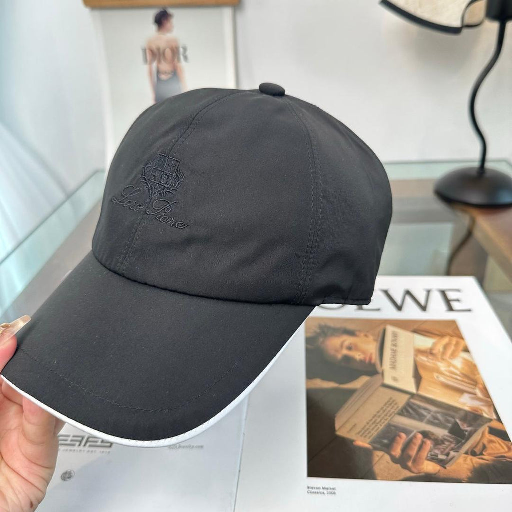 LORO PIANA PET 0001