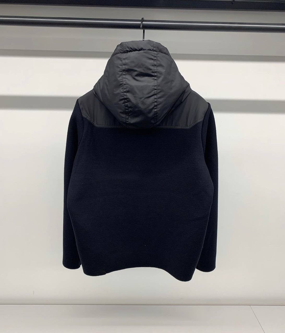 MNCLR SEIZOENSJAS 0012