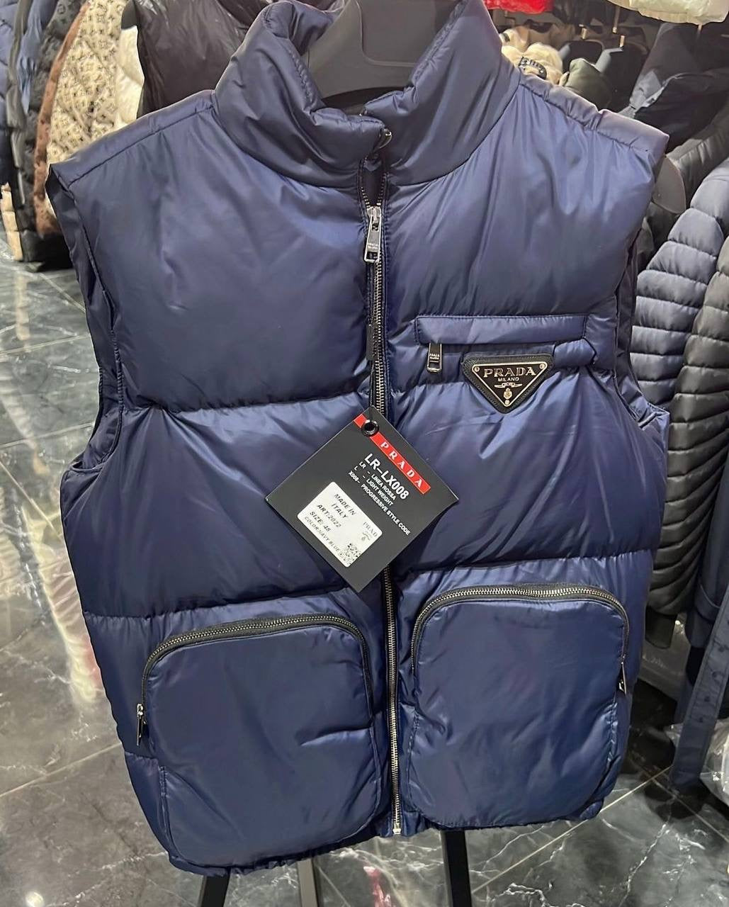 PRADA BODYWARMER 0010 (Valt klein)
