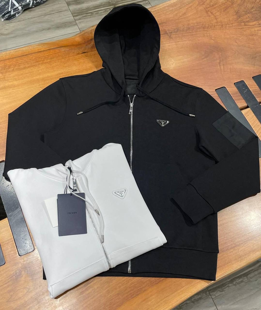PRADA FULL ZIP SWEATER 0252