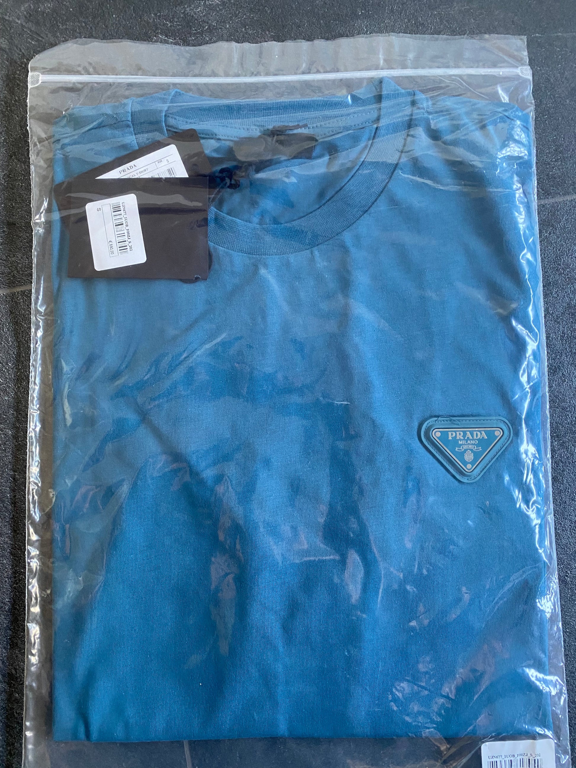 PRADA T-SHIRT 0256