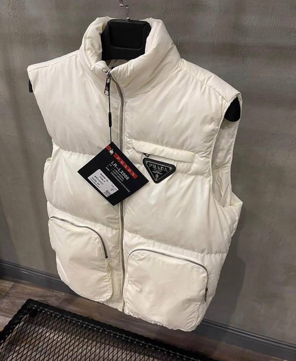 PRADA BODYWARMER 0011 (Valt klein)