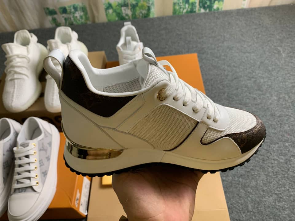 LV DAMES SCHOENEN 0001