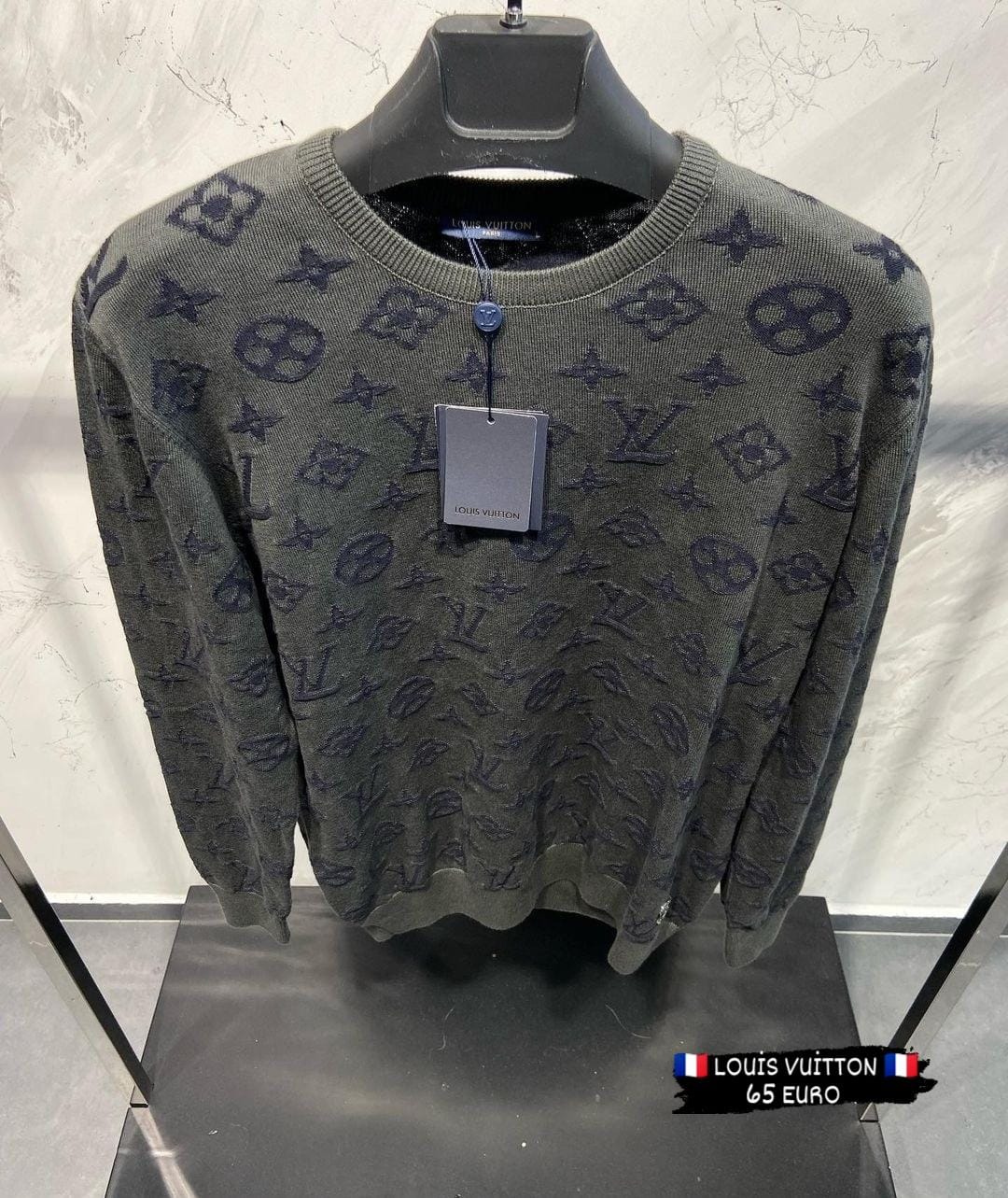 LV SWEATER 0032 knitted