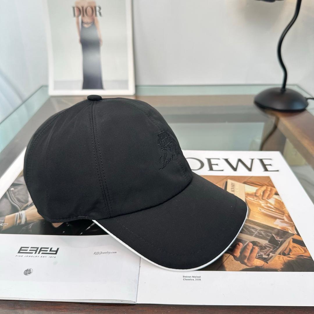 LORO PIANA PET 0001