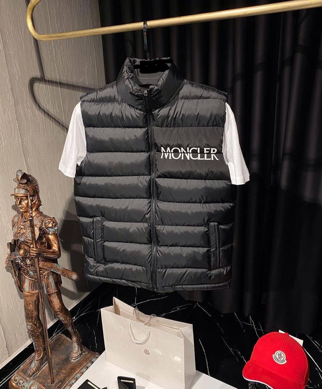 MNCLR BODYWARMER 0003