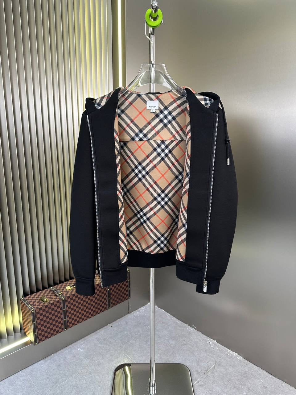 BURBERRY SEIZOENSJAS 0018 (Valt klein)