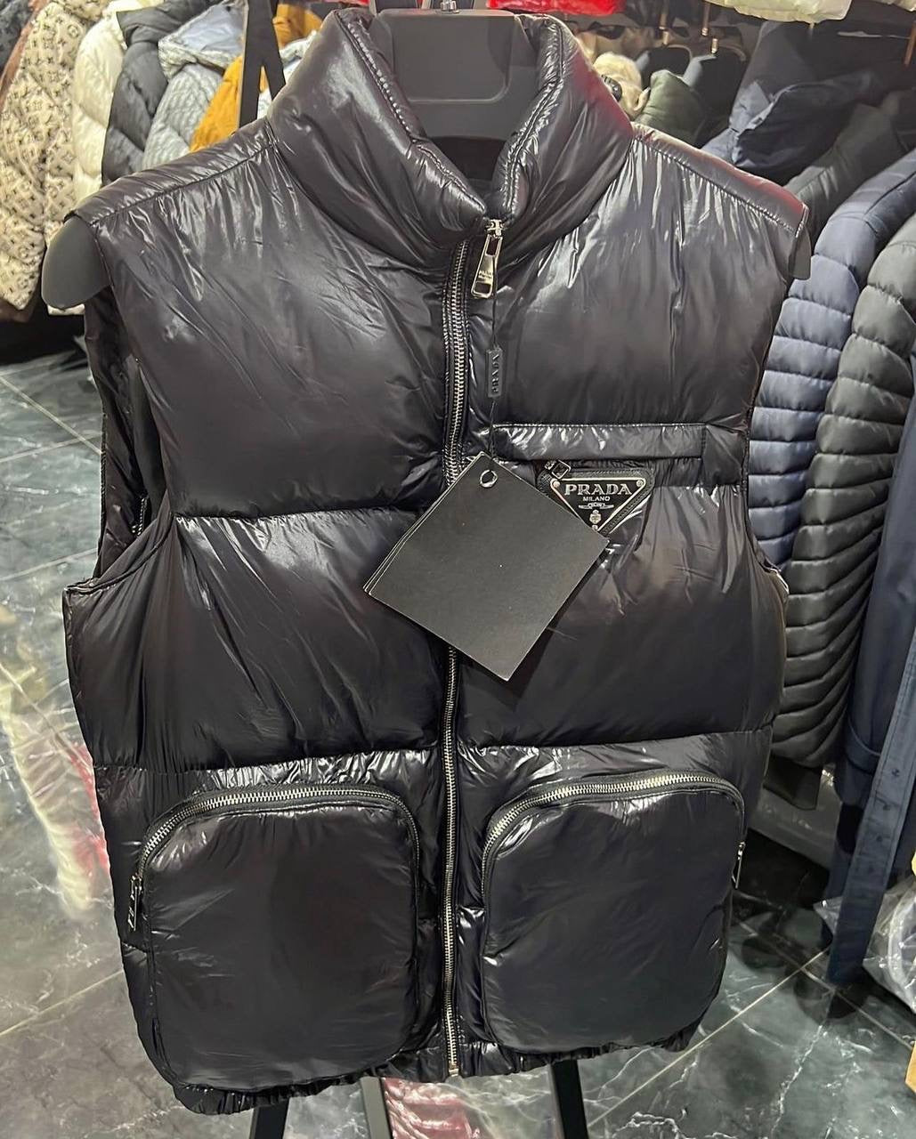 PRADA BODYWARMER 0012 (Valt klein)