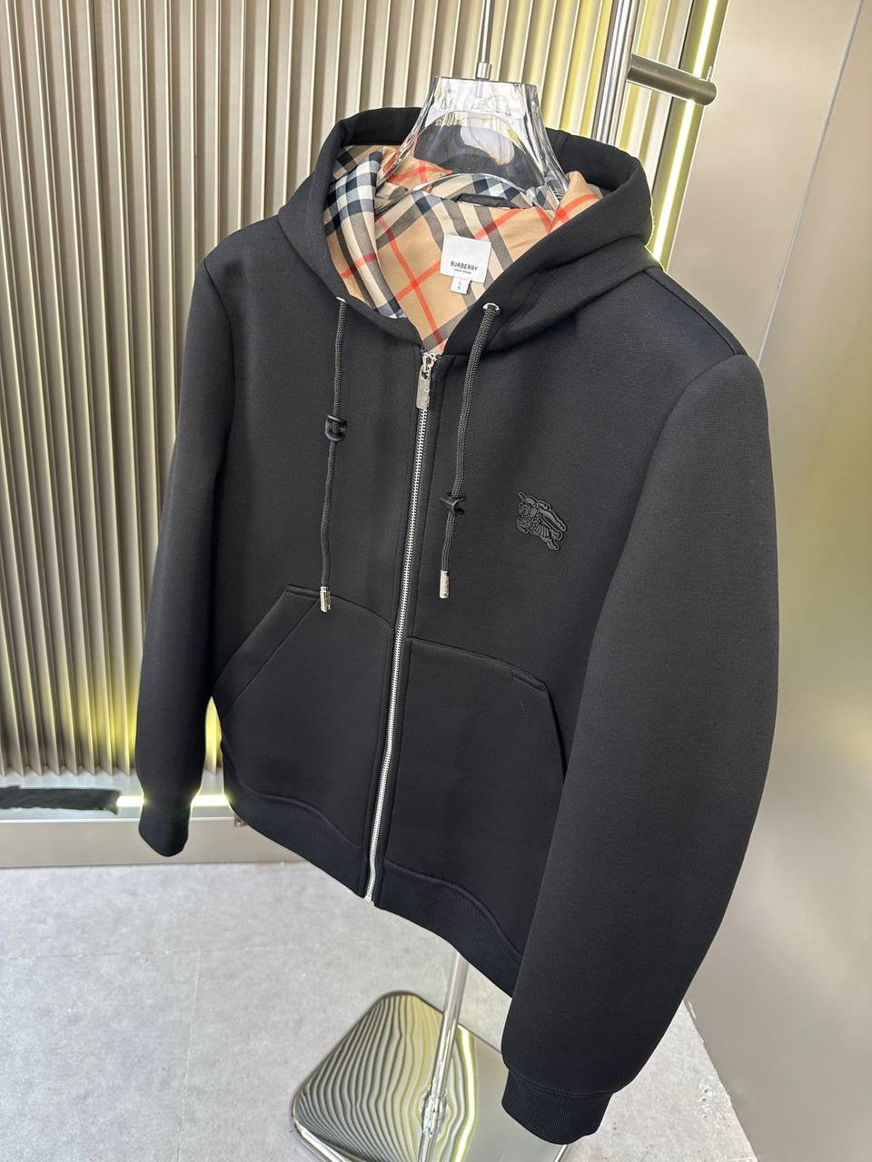 BURBERRY SEIZOENSJAS 0018 (Valt klein)