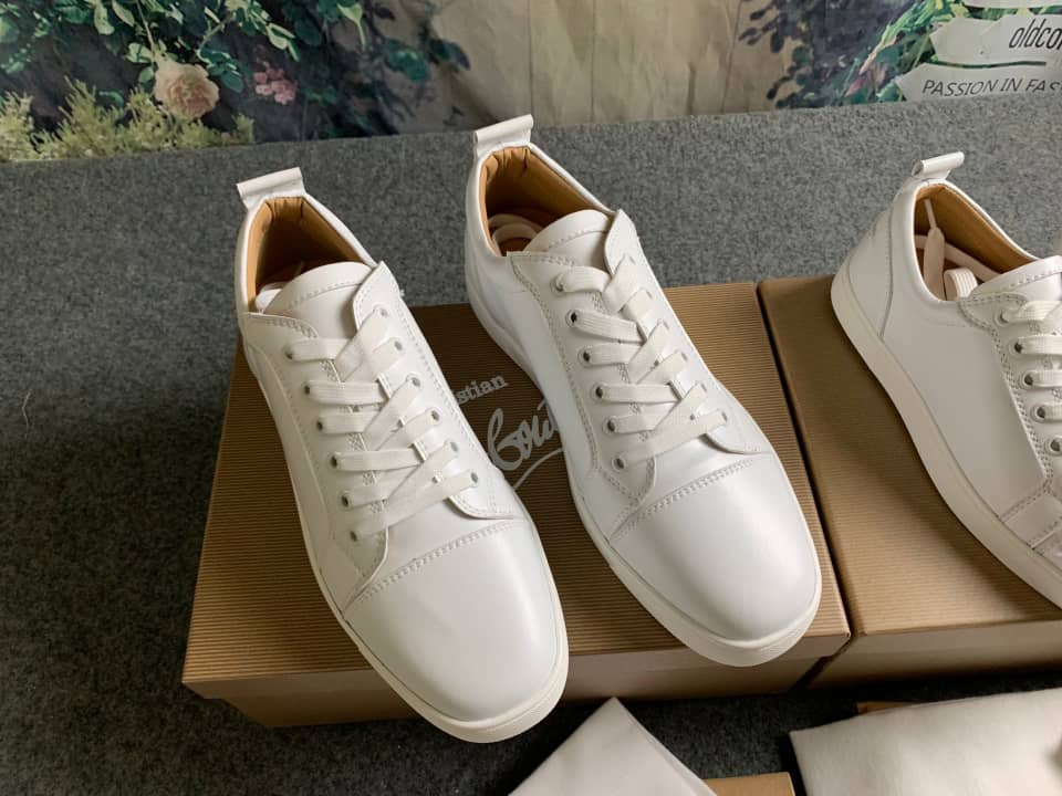 CHRISTIAN LOUBOUTIN LOW-TOP SCHOENEN 0020